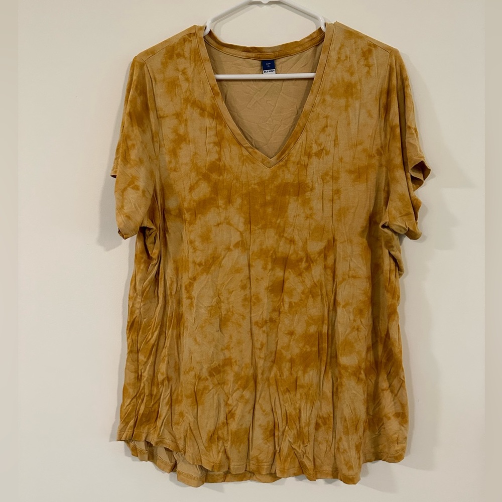 Old Navy tie dye yellow v neck tee XL
